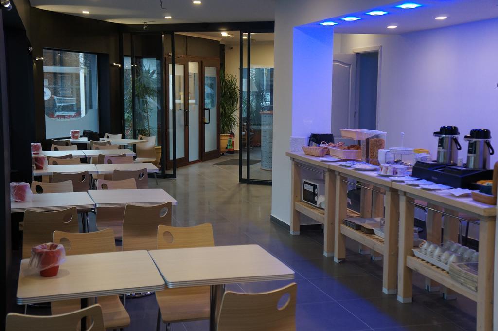 Hotel Evergreen Woluwe-Saint-Lambert ภายนอก รูปภาพ